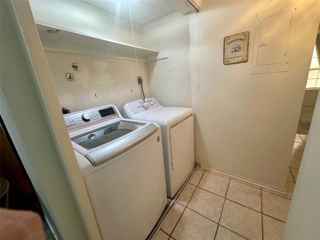 4115 34TH WAY S 194, St Petersburg, FL 33711