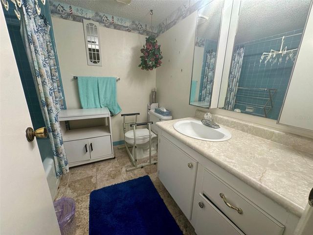 4115 34TH WAY S 194, St Petersburg, FL 33711