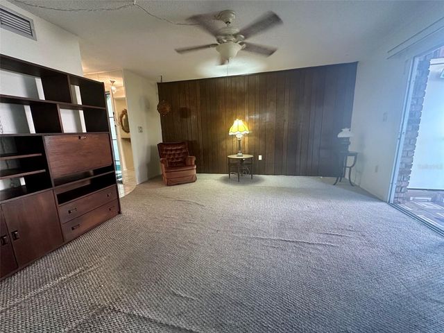 4115 34TH WAY S 194, St Petersburg, FL 33711