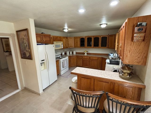 7531 ALPINE VALLEY DR, San Antonio, TX 78242