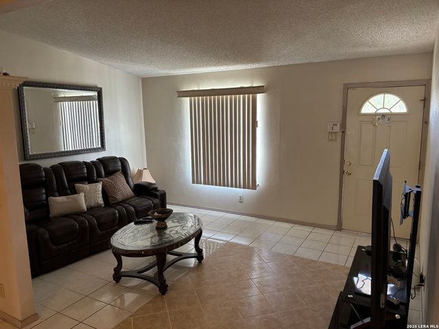 7531 ALPINE VALLEY DR, San Antonio, TX 78242