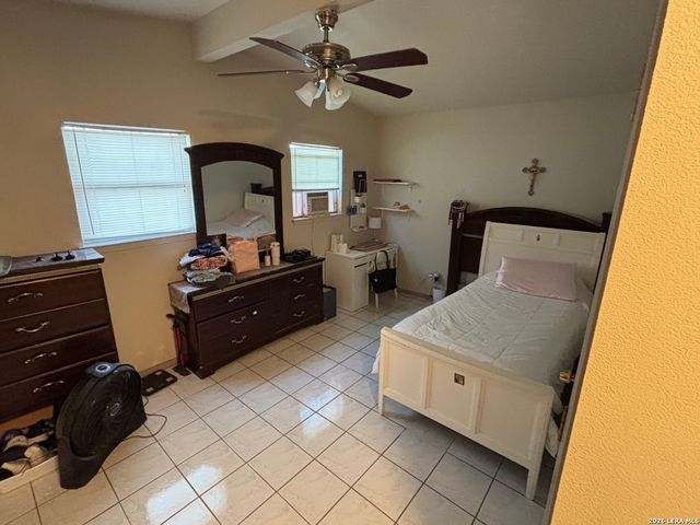 7531 ALPINE VALLEY DR, San Antonio, TX 78242