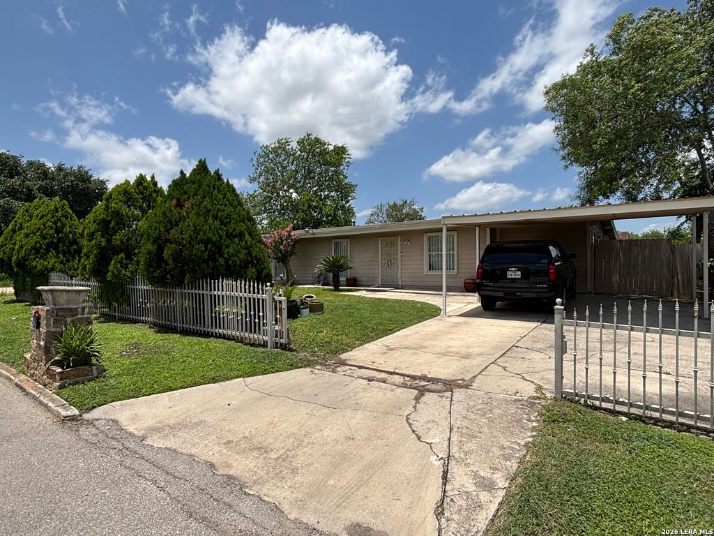 7531 ALPINE VALLEY DR, San Antonio, TX 78242