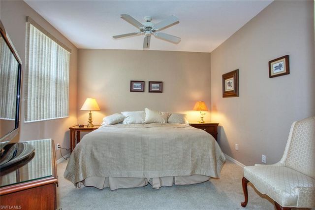 8365 Excalibur CIR K6, Naples, FL 34108