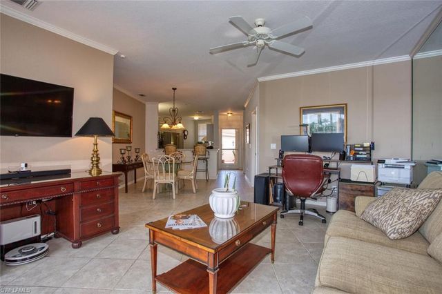 8365 Excalibur CIR K6, Naples, FL 34108