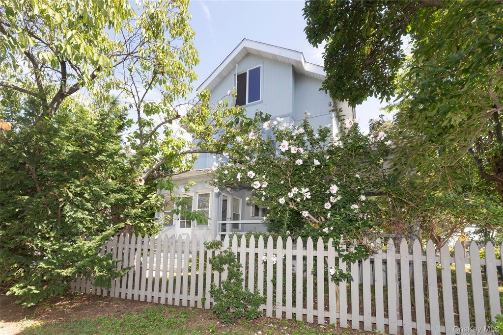 500 Minnieford Avenue, Bronx, NY 10464 — exterior
