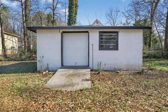 7228 Mount Vernon Road, Lithia Springs, GA 30122