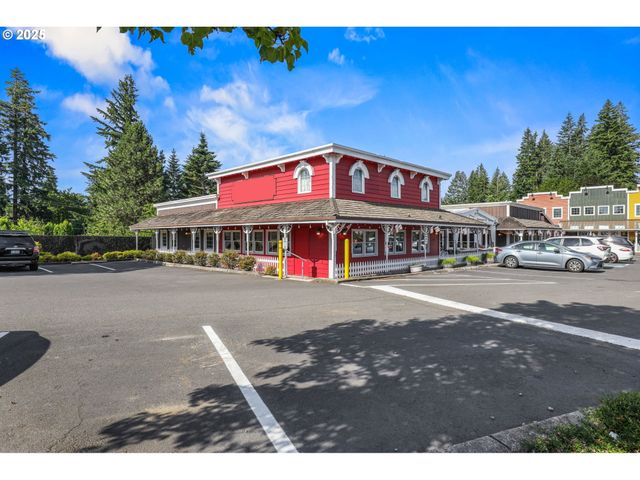 38565 PLEASANT St, Sandy, OR 97055