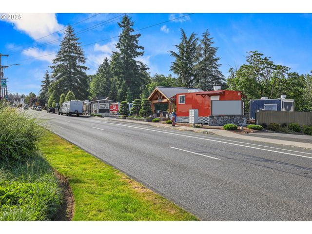 38565 PLEASANT St, Sandy, OR 97055