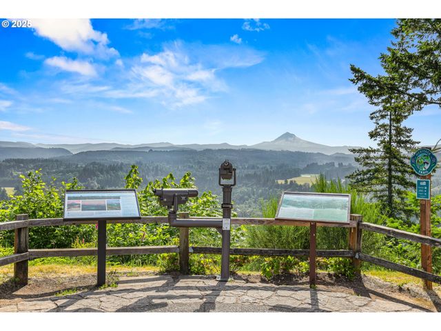 38565 PLEASANT St, Sandy, OR 97055