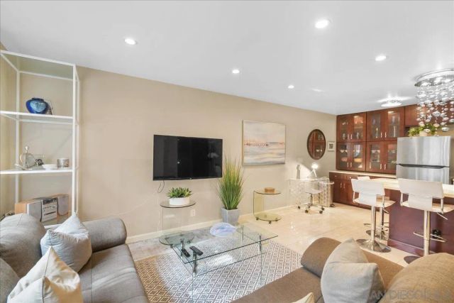 13754 Mango Drive 123, Del Mar, CA 92014