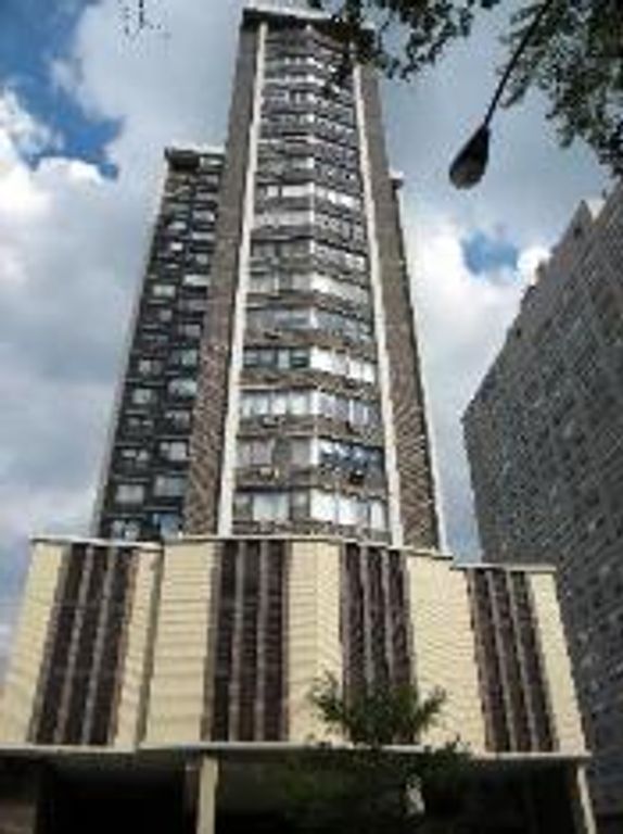 6325 N Sheridan Road 1907, Chicago, IL 60660