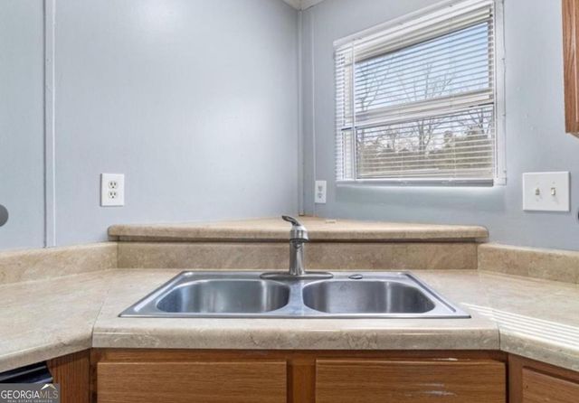 204 Fleetwood Drive, Fayetteville, GA 30214