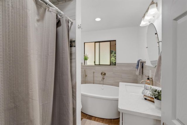 3350 Rattlesnake Rd, Newcastle, CA 95658
