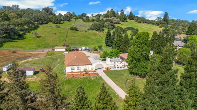 3350 Rattlesnake Rd, Newcastle, CA 95658