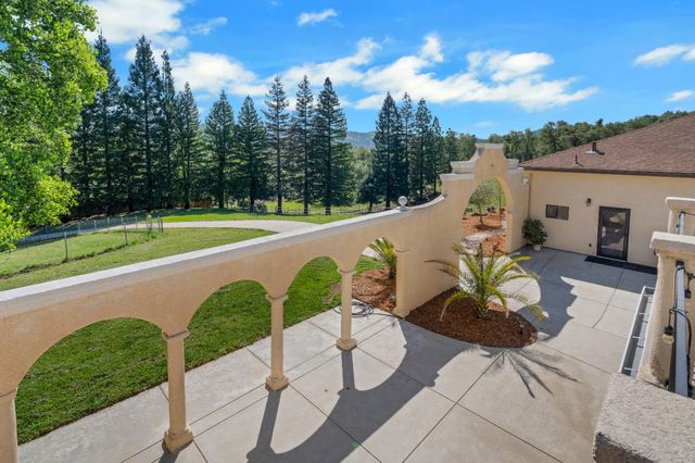 3350 Rattlesnake Rd, Newcastle, CA 95658