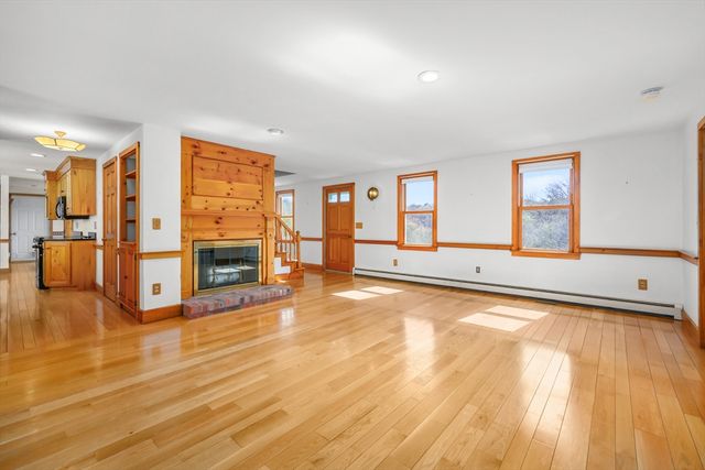 181 Elliott Rd, Barnstable, MA 02632