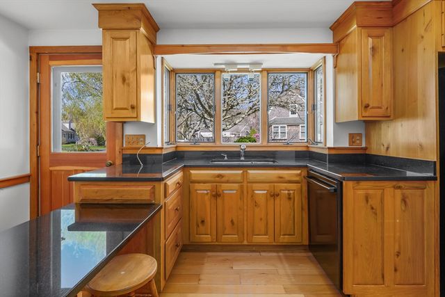 181 Elliott Rd, Barnstable, MA 02632