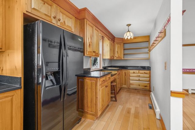 181 Elliott Rd, Barnstable, MA 02632