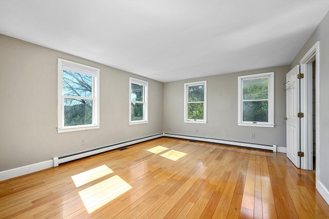 181 Elliott Rd, Barnstable, MA 02632
