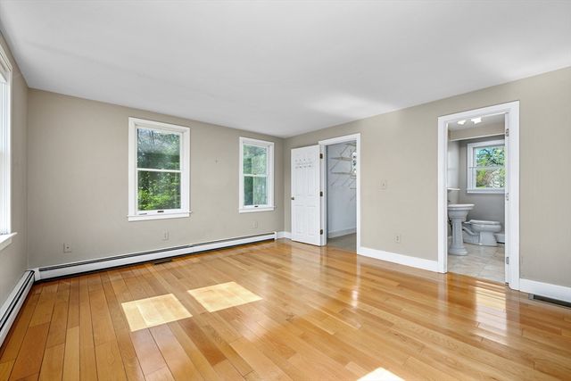 181 Elliott Rd, Barnstable, MA 02632
