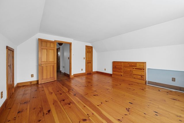 181 Elliott Rd, Barnstable, MA 02632