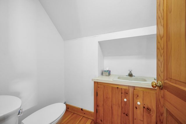 181 Elliott Rd, Barnstable, MA 02632