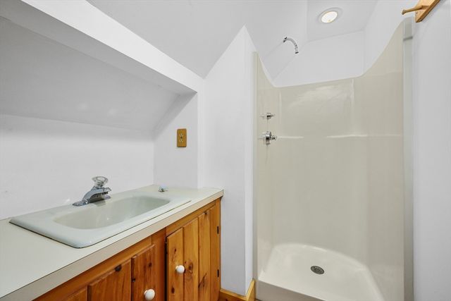 181 Elliott Rd, Barnstable, MA 02632