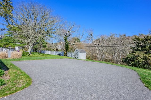 181 Elliott Rd, Barnstable, MA 02632
