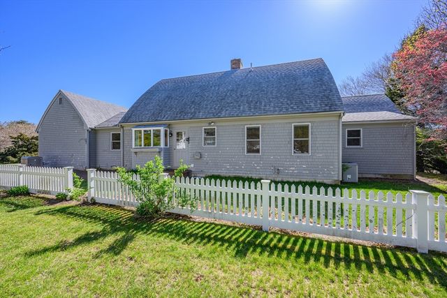 181 Elliott Rd, Barnstable, MA 02632