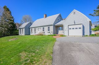 181 Elliott Rd, Barnstable, MA 02632