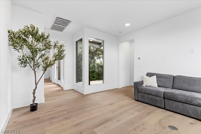 11977 Montague Street, Las Vegas, NV 89138