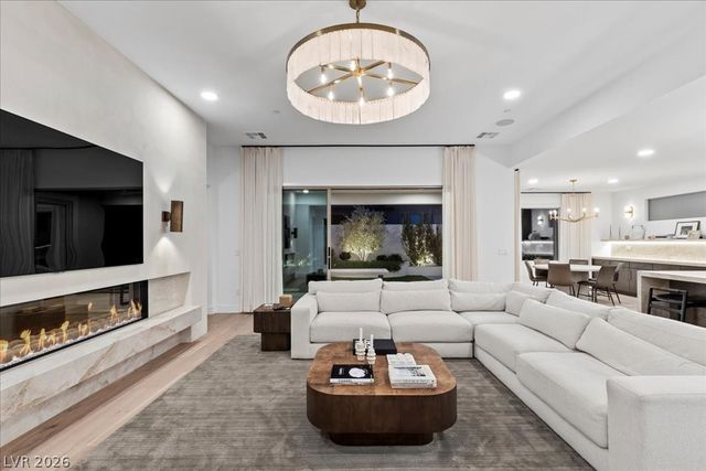 11977 Montague Street, Las Vegas, NV 89138