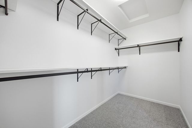 1039 61st Avenue W, West Fargo, ND 58078