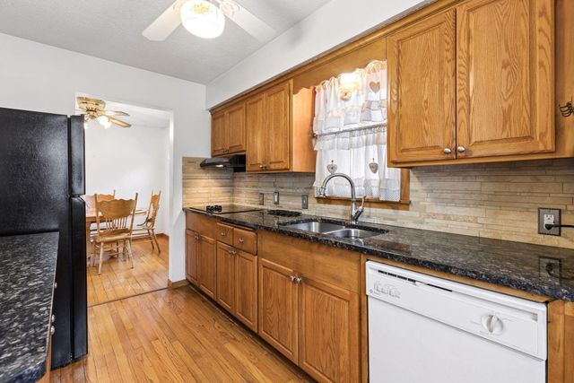 10025 Wentworth Avenue S, Bloomington, MN 55420
