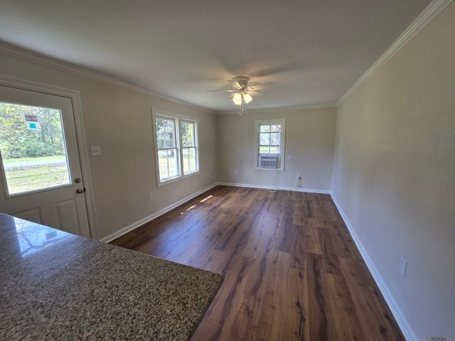 41346 Church Point Rd, Gonzales, LA 70737