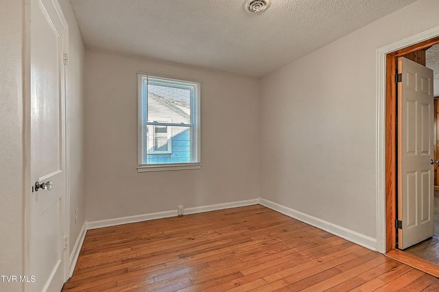 1405 Newton Street, Bristol, VA 24201