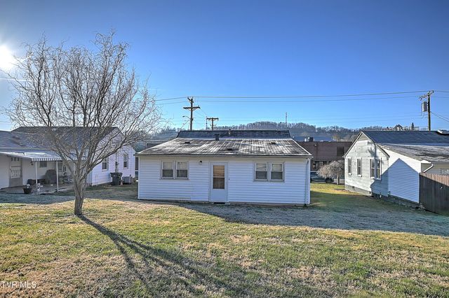 1405 Newton Street, Bristol, VA 24201