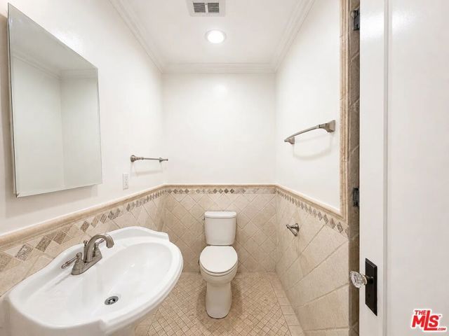 1111 11th Street 1, Santa Monica, CA 90403