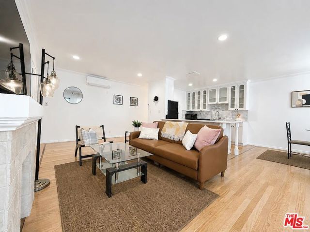 1111 11th Street 1, Santa Monica, CA 90403