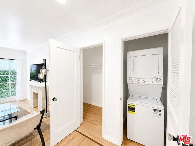 1111 11th Street 1, Santa Monica, CA 90403