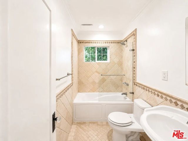 1111 11th Street 1, Santa Monica, CA 90403