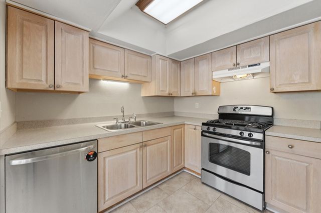 10556 Hammerly Boulevard 328, Houston, TX 77043