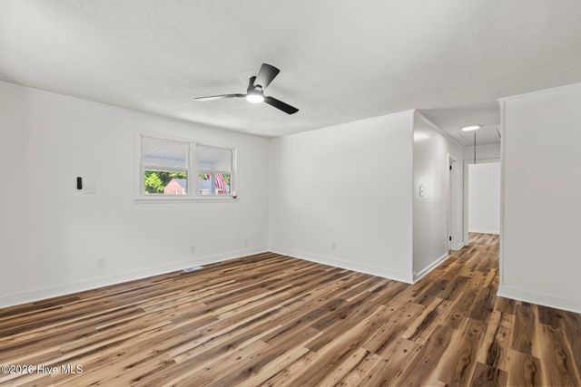 500 Nelson Drive, Jacksonville, NC 28540