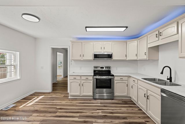 500 Nelson Drive, Jacksonville, NC 28540