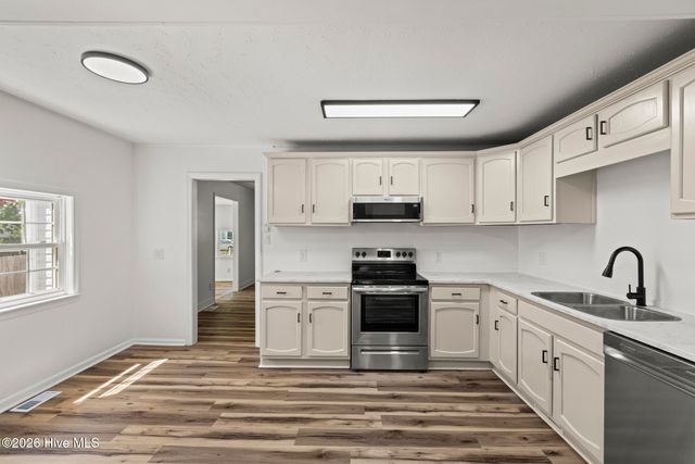 500 Nelson Drive, Jacksonville, NC 28540