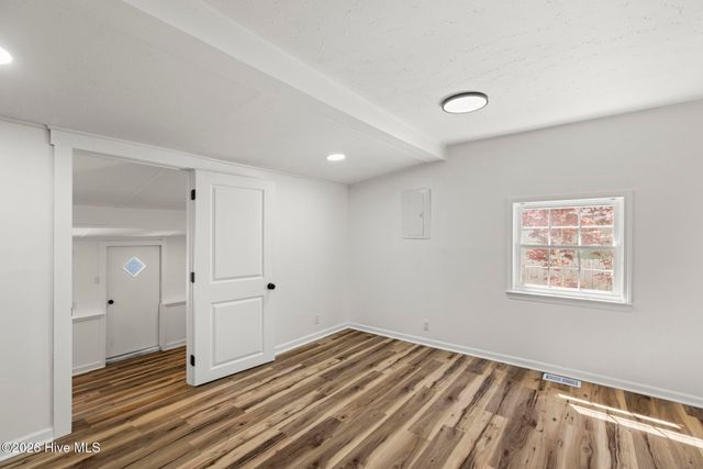 500 Nelson Drive, Jacksonville, NC 28540