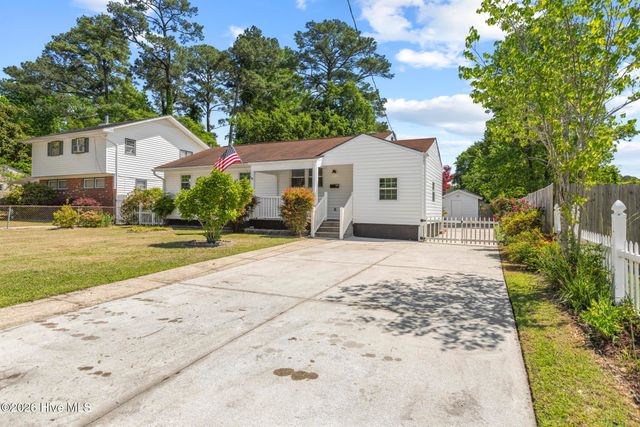 500 Nelson Drive, Jacksonville, NC 28540