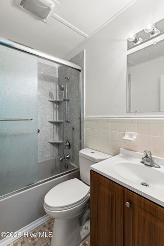 500 Nelson Drive, Jacksonville, NC 28540