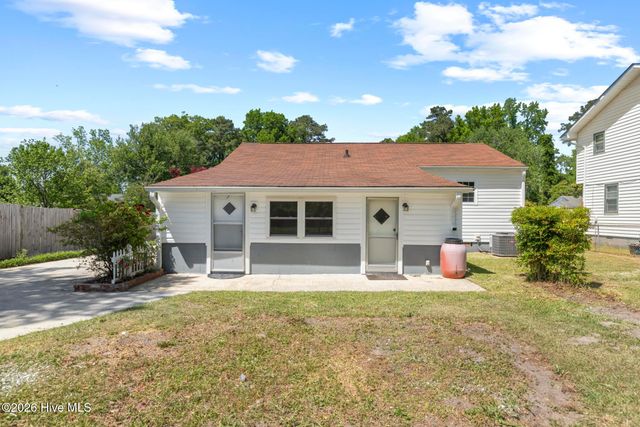 500 Nelson Drive, Jacksonville, NC 28540